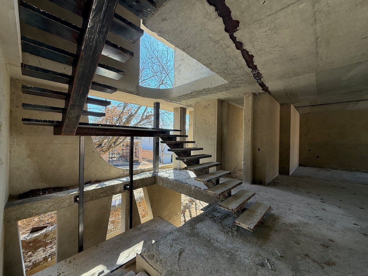 Two Customisable Luxury Clusters in Prestigious Road