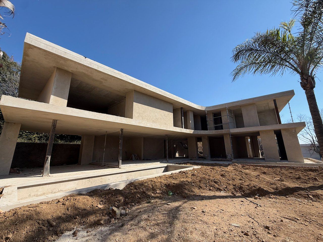 Two Customisable Luxury Clusters in Prestigious Road
