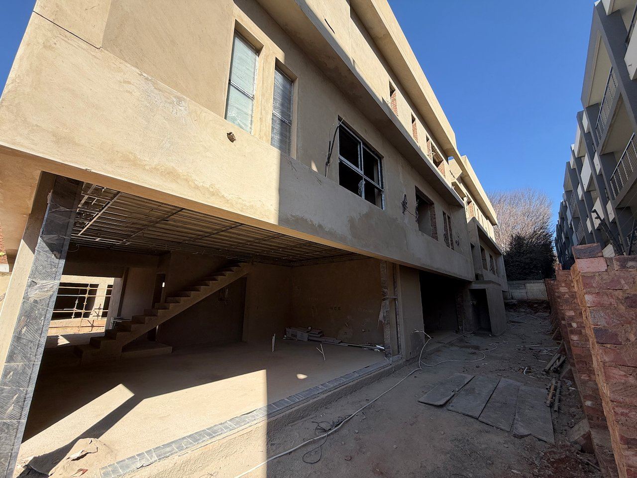 Luxury Duplexes and Penthouses Opposite Melrose Arch
